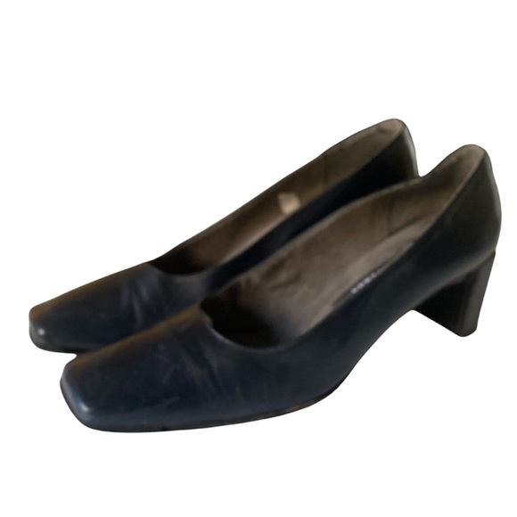 STUART WEITZMAN Block Heel Square Toe Pumps - Picture 2 of 6